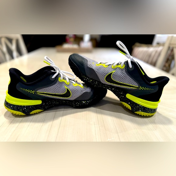 Alpha Huarache Elite 3 Baseball Turf Cleats - Light Smoke Grey Volt -Size M 8.5 - Picture 2 of 13